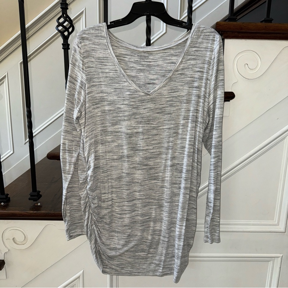 Motherhood Maternity Women’s Long Sleeve Top Shirt like new condition Sz XL